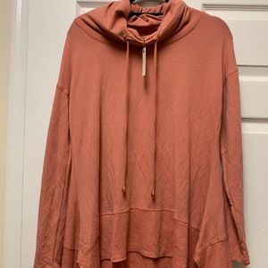 New Pink Women’s Pullover